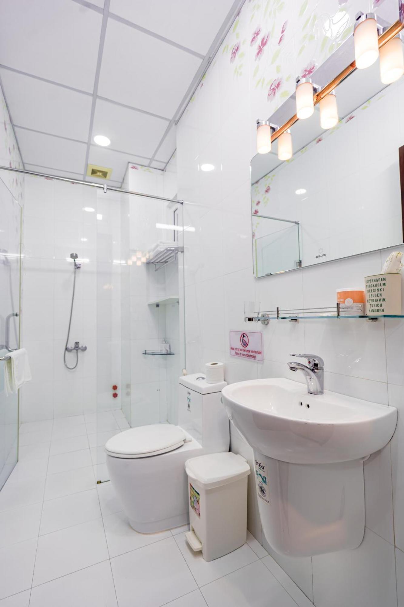 Khách sạn Bến Thành Retreats 2*