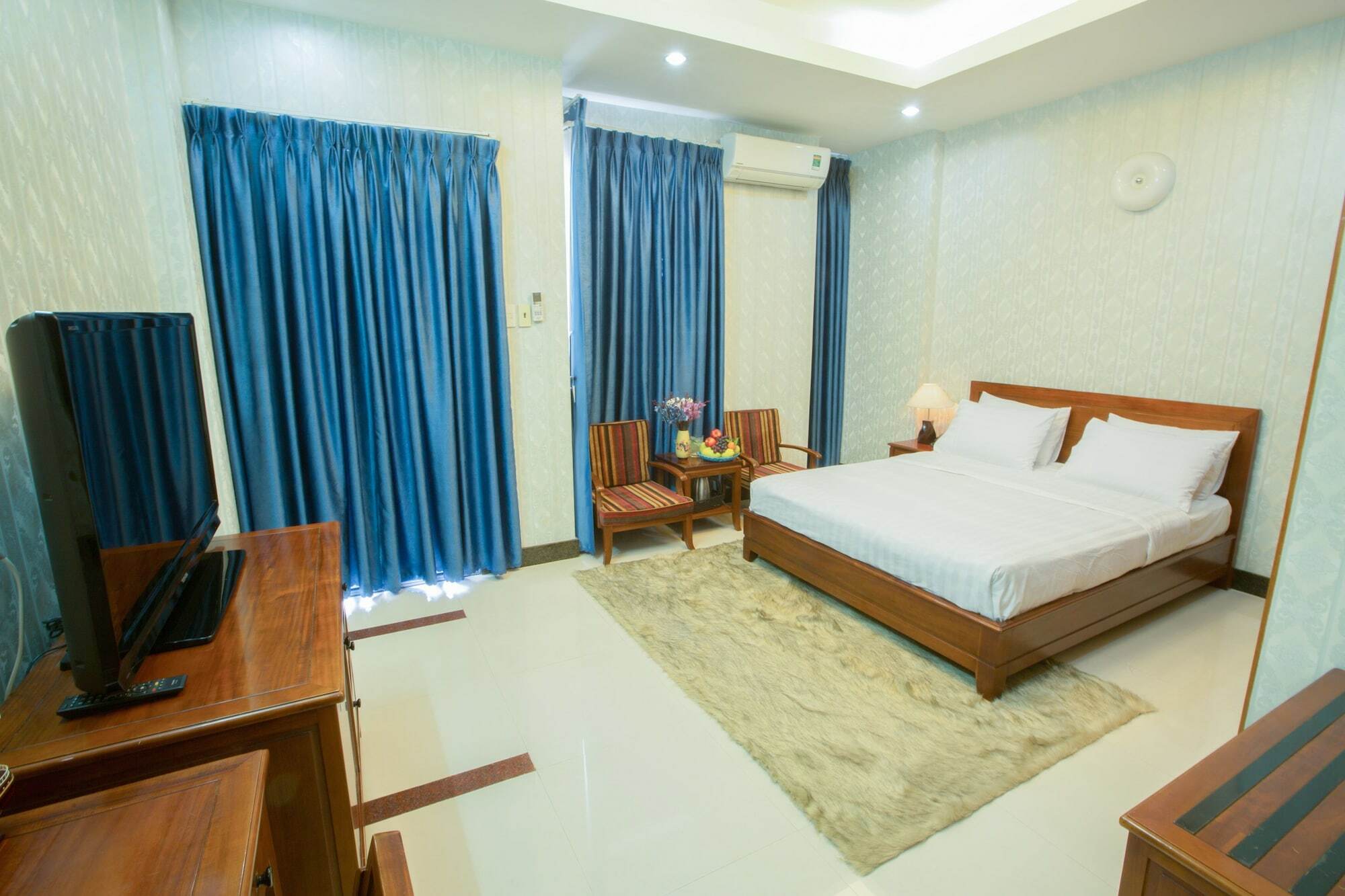 Bến Thành Retreats